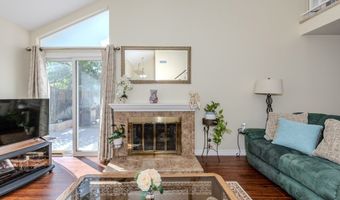 8437 E Amberwood St, Anaheim, CA 92808