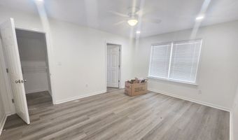 902 Lockett Station Rd, Albany, GA 31707