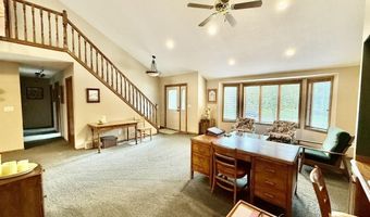 12959 Ironwood Dr, Aberdeen, SD 57401