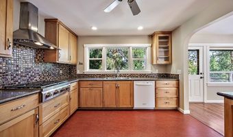 565 Ashland St, Ashland, OR 97520