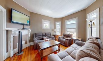 14 Bayard St, Boston, MA 02134