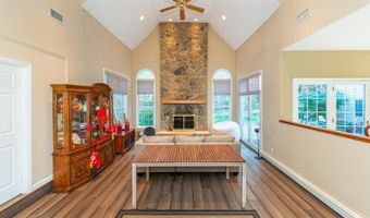 190 Andover Mohawk Rd, Andover, NJ 07821