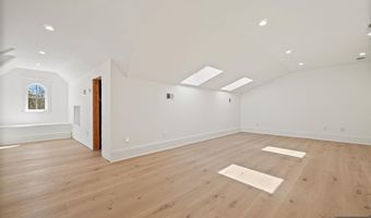 982 Closter Dock Rd, Alpine, NJ 07620