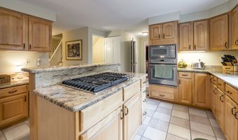 1642 Deerfield Ct, Cheshire, CT 06410