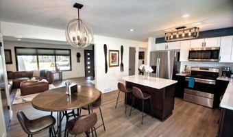 2217 N GILLETT St, Appleton, WI 54914