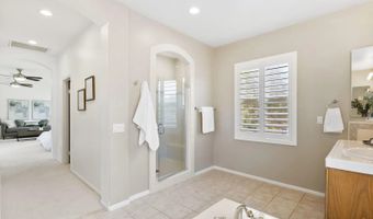 2337 Douglaston Gln, Escondido, CA 92026