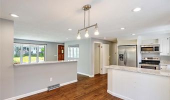 135 Foote St, Barrington, RI 02806