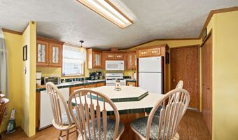 37 Circle Dr, Belmont, NH 03220