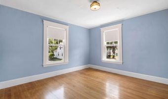 31 Wiley St, Bangor, ME 04401