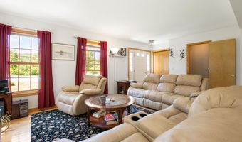 2006 Hutchins St, Berlin, NH 03570