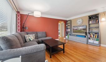 18755 Dale Ave, Allen Park, MI 48101