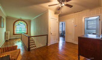 171 E State St, Athens, OH 45701