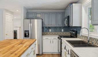 16 Captain Danforth Ln, Amherst, NH 03031