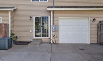 3716 EVERTON Dr, Cheyenne, WY 82009
