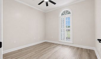 171 Larkspur Dr, Albany, GA 31721