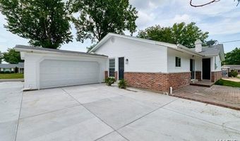 413 Claymont Dr, Ballwin, MO 63011