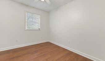 633 Keller St, Bay St. Louis, MS 39520