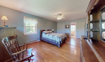 54 Flax Hill Rd, Brookfield, CT 06804