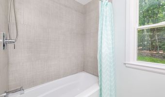 47 Paper Chase Trl, Avon, CT 06001