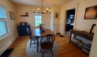 84 14th St, Bangor, ME 04401