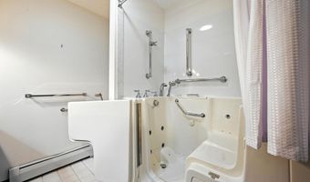 3 Tallwood Rd, Augusta, ME 04330