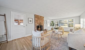 4 Forest Rd, Atkinson, NH 03811