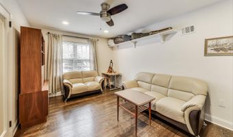 3100 N GLEBE Rd, Arlington, VA 22207