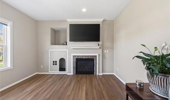 15105 Dupont Path, Apple Valley, MN 55124
