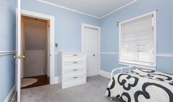 8911 Manor Ave, Allen Park, MI 48101