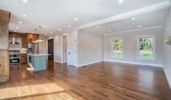 953 High Rd, Berlin, CT 06037