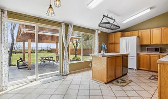 20474 N Main St, Carey, ID 83320