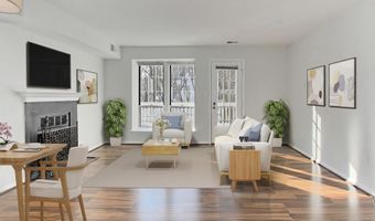 2616 S ARLINGTON MILL Dr 8, Arlington, VA 22206