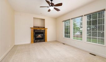 1905 160th St, Basehor, KS 66007