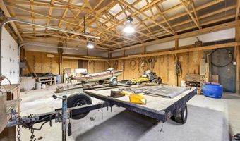 8923 E Sassafras Rd, Bloomfield, IN 47424