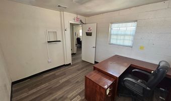 1501 W Broadway St, Andrews, TX 79714