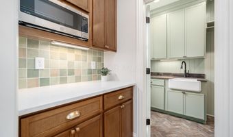 529 E Dominion Blvd, Columbus, OH 43214
