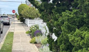 40 Karge St, Bay Head, NJ 08742