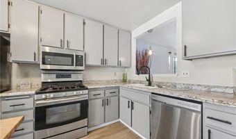 956 S Downey Pl, Anaheim, CA 92804