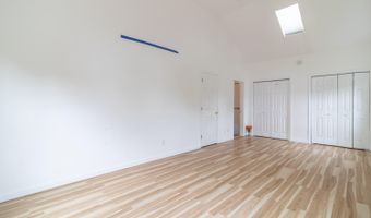 95 Yankee Ave, Bangor, ME 04401