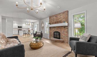 3529 N CHAPPELL Dr, Appleton, WI 54914