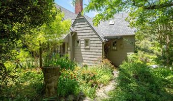 33 Sunset Dr, Anniston, AL 36207