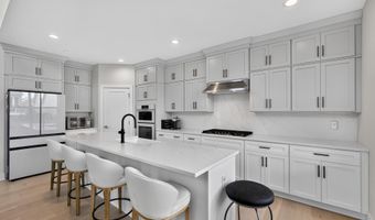1100 HEWES St, Ambler, PA 19002