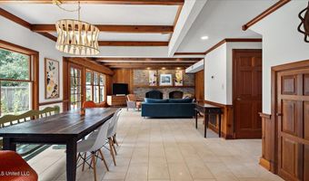 112 Swallow Dr, Brandon, MS 39047