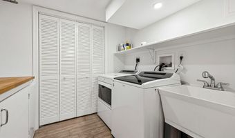 5001 W CEDAR Ln, Bethesda, MD 20814