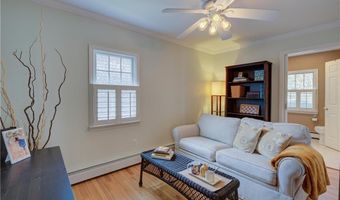 38 Highland Ave, Barrington, RI 02806
