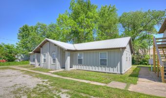238 E 21st St, Baxter Springs, KS 66713