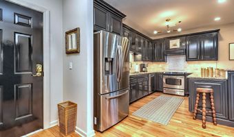 1 Indian Neck Ave 4, Branford, CT 06405