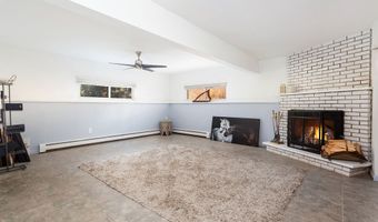 35 Mendes Rd, Danbury, CT 06811