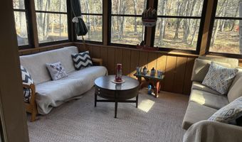 7 Wintergreen Ct, Albrightsville, PA 18210