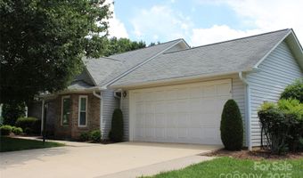 4 Gatehouse Ct, Asheville, NC 28803